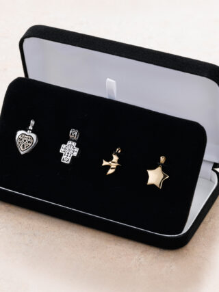 Black Velvet  Display Box for set of 4