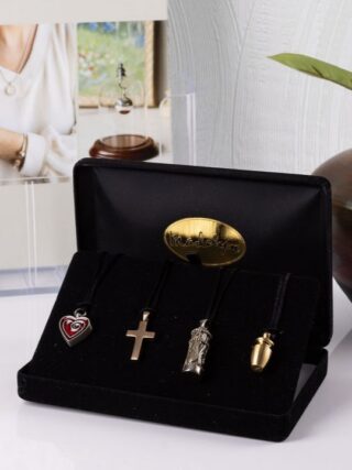 Essential Display - Box