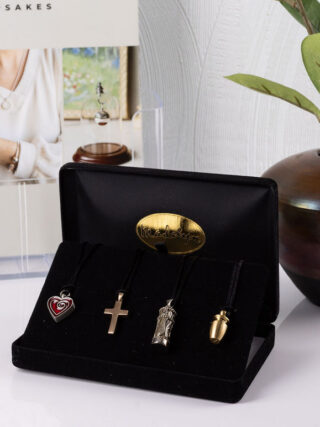 Display set of 4